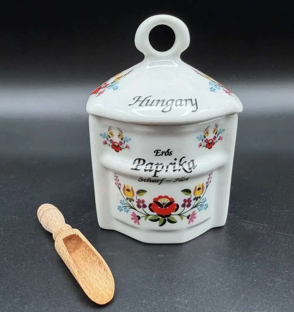 Hungary PAPRIKA Floral Ceramic Lidded Spice Container 4” with Wood Scoop Vintage
